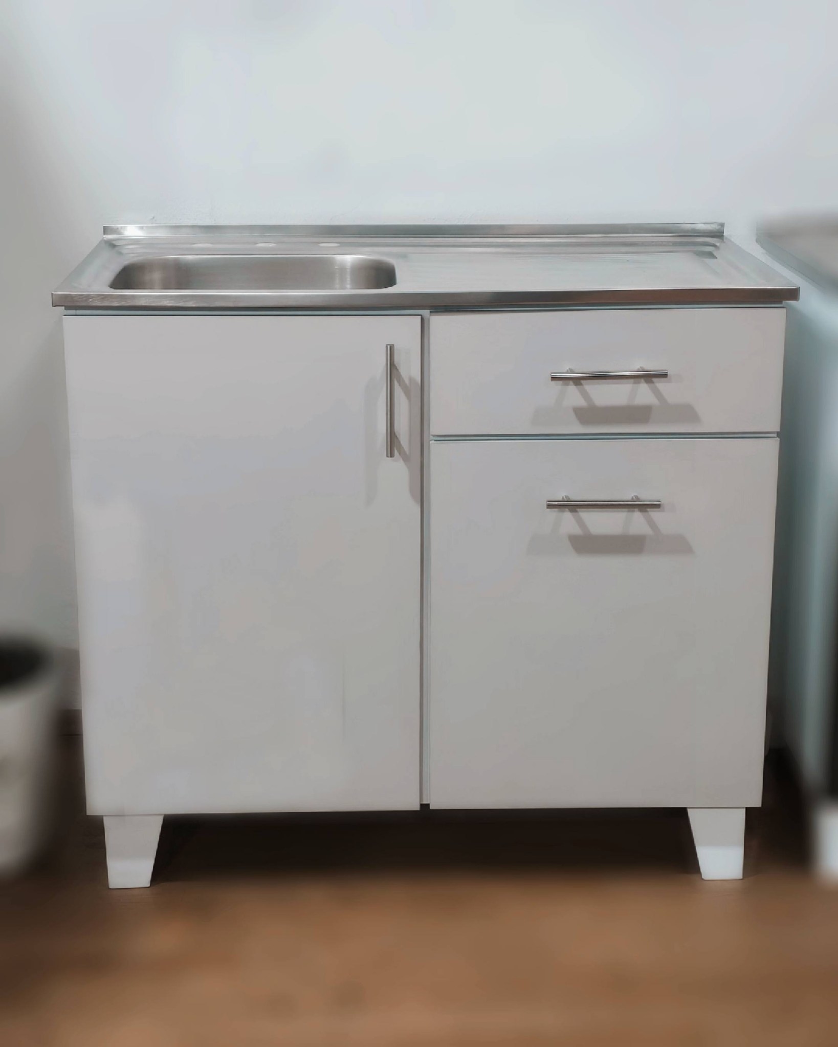 Gabinete con Tarja Blanco